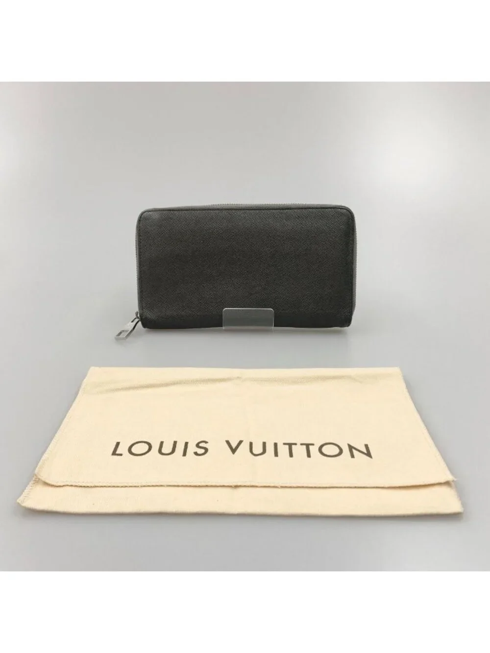 Louis Vuitton manufacturer louis